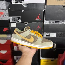 Nike Dunk Low Dusty Olive size 10 USED But Clean 