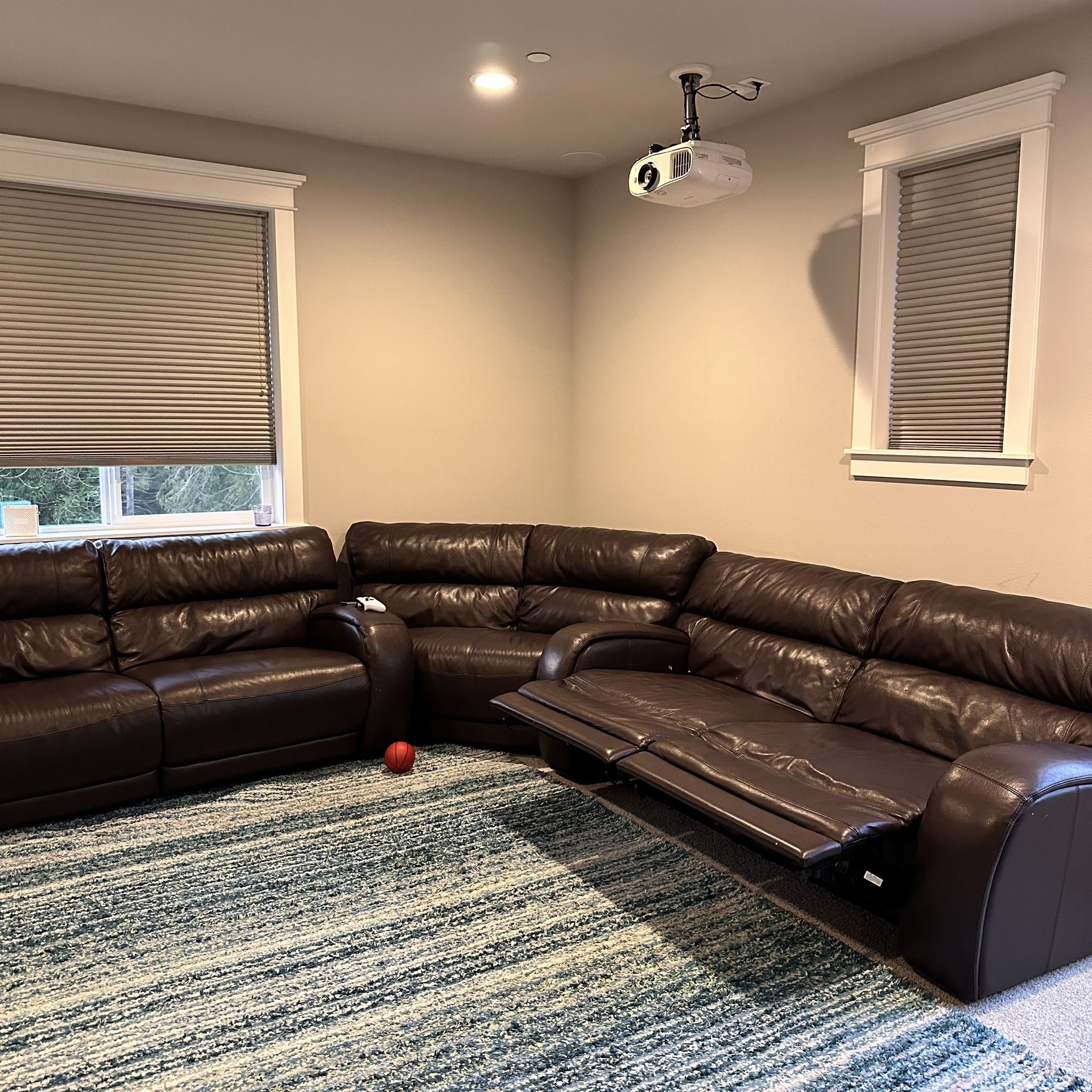 Leather Sofa Set With 4 Recliners