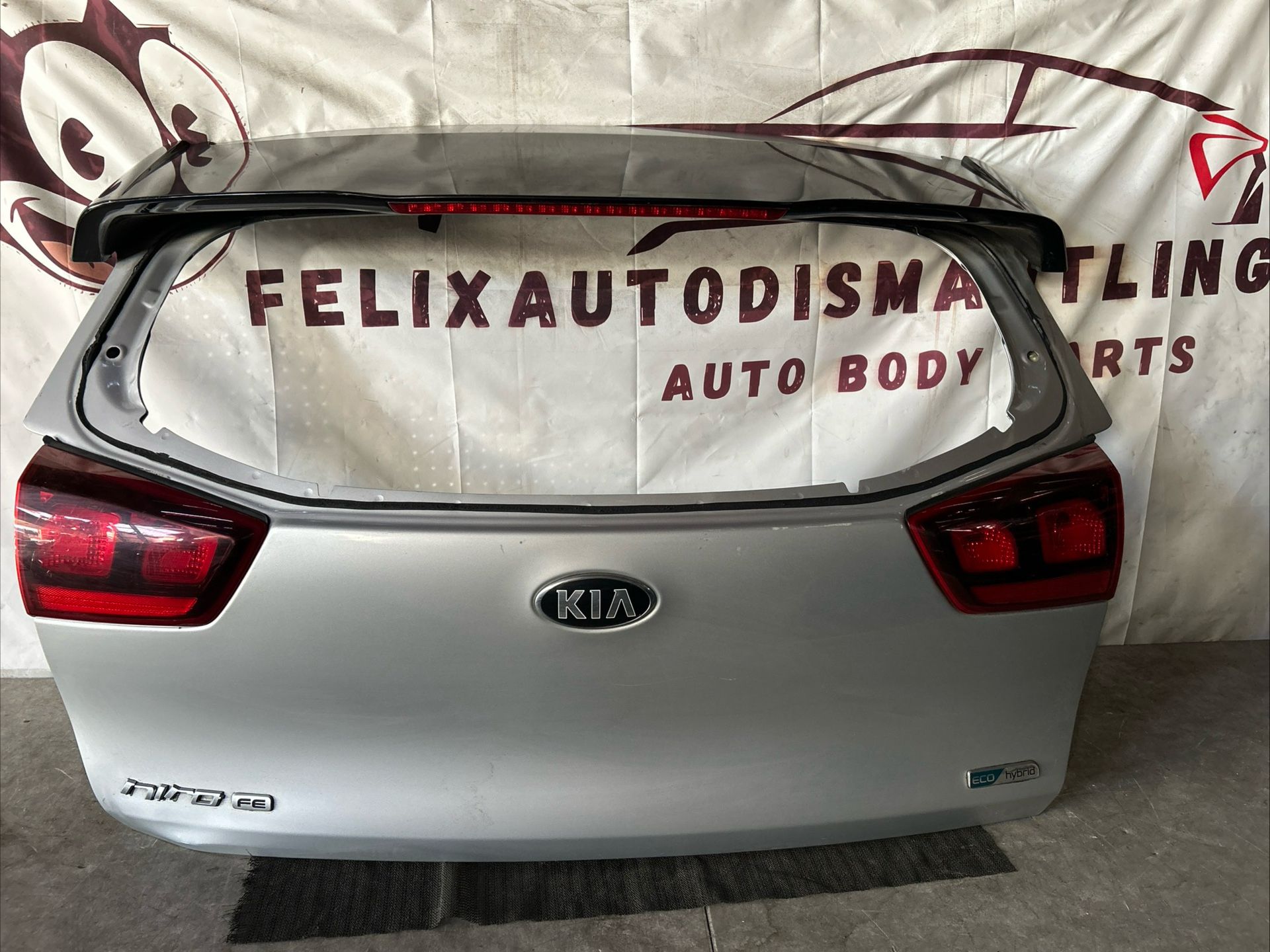 2017 2018 2019 2020 2021 2022 KIA NIRO TAILGATE LIFT GATE SHELL OEM USED