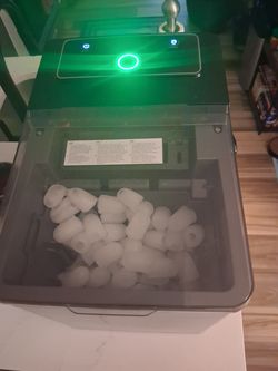 Ice Maker Brand new in box 40