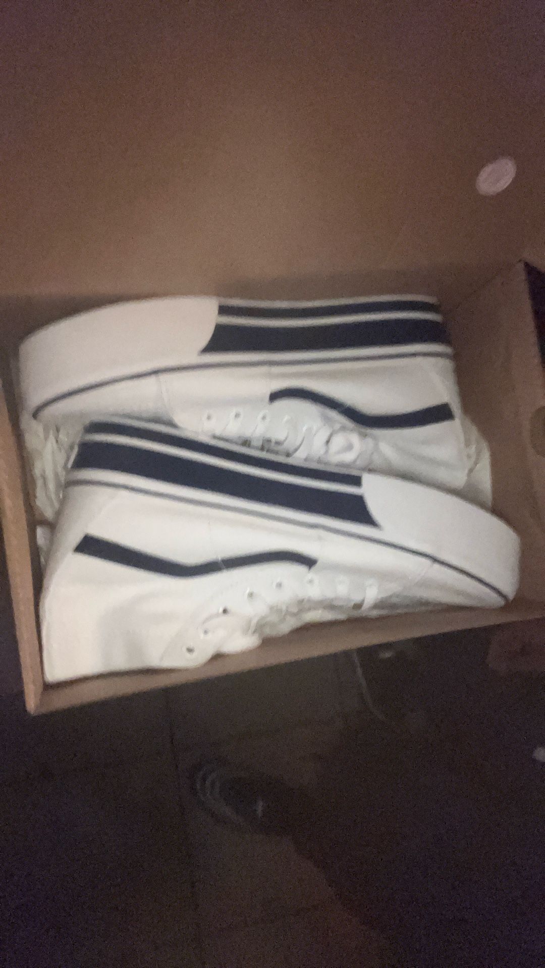 Sk8-Hi tapered Vans Size 8.5 Men