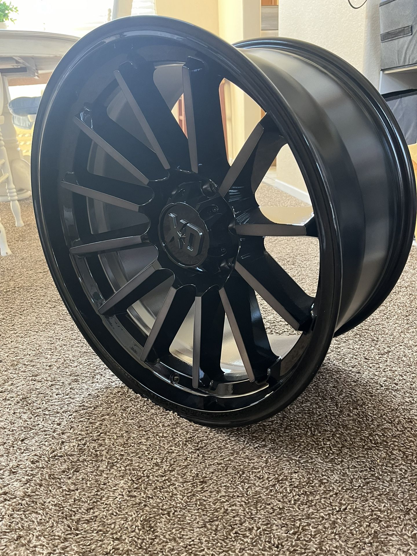 (1) 20x10 KMC XD855 Gloss Black And Machine Rim: 6x139.7/6x5.5, -18mm Offset
