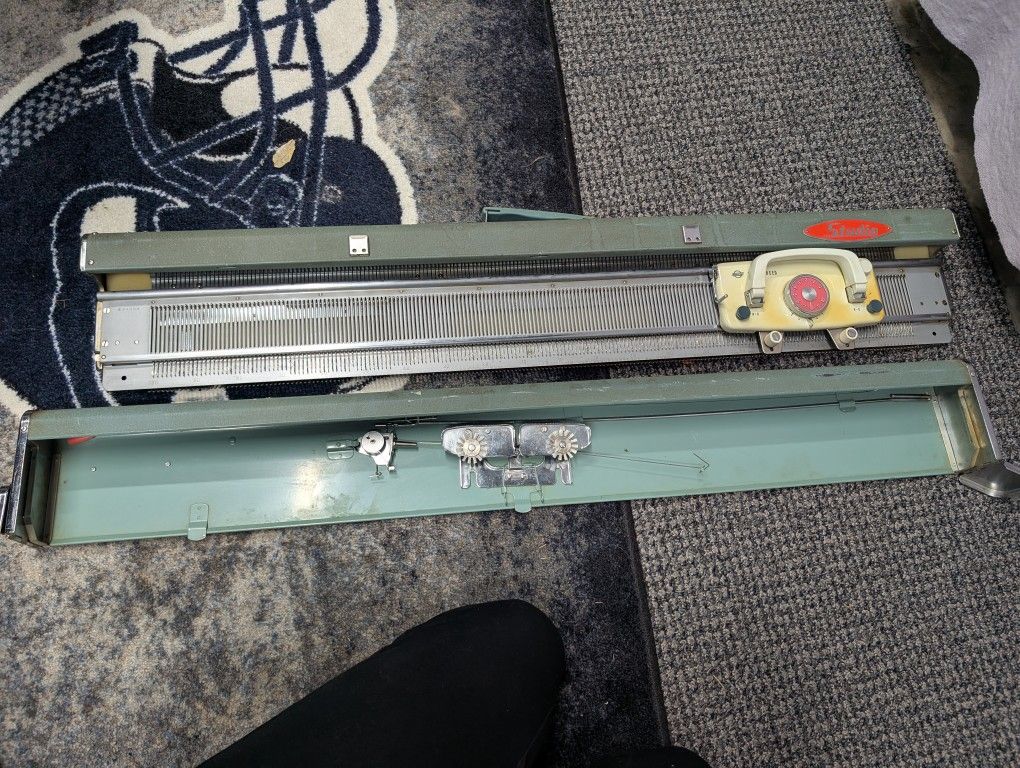 Vintage Silver SK10 knitting machine