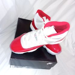 Air Jordan 11 Cherry 🍒 size 10.5 M 12 W DS