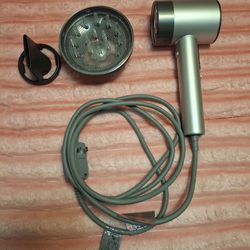 New airlight pro hair dryer