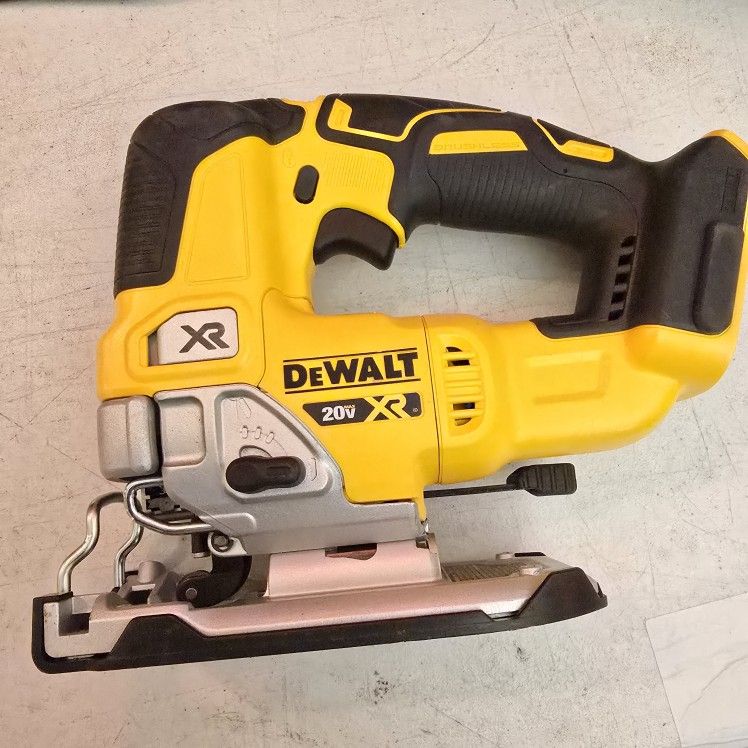 Dewalt 20V MAX XR Cordless Brushless Jigsaw (Tool Only