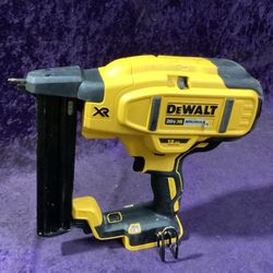 🧰🛠DEWALT 20V MAX XR Cordless 18-Gauge Narrow Crown Stapler(Tool Only)-$180!🛠🧰