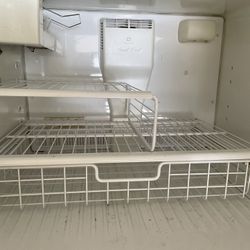 Amana Refrigerator/freezer