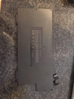 MacBook pro and air batteries brand new in box $70