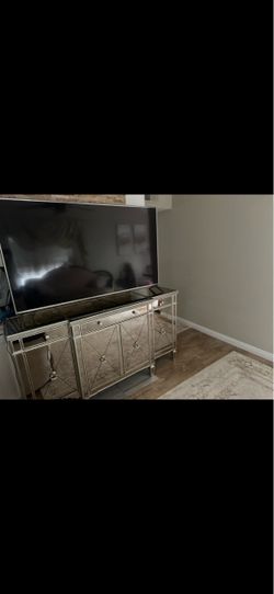 Tv stand