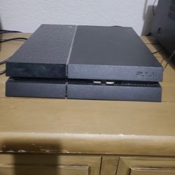 Ps4  With Two Controllers, Headphones  And 11 Games
