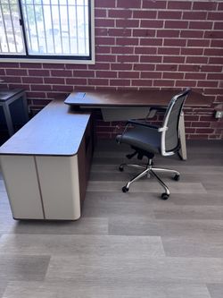 Lorenzo Office Desk Walnut w/ Chair 