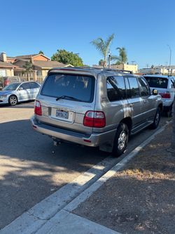1999 Lexus LX 470