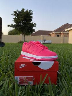 Hyper Pink Dunks 