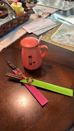 Pink Ceramic Mug with Lid and Spoon