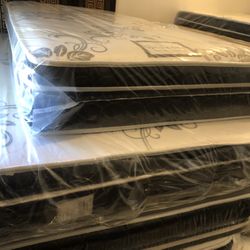 Pillow Top Full Size Mattress And Boxspring Delivery 