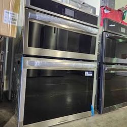 Frigidaire Gallery 30" Double Electric Wall Oven – Model GCWD3067AFD