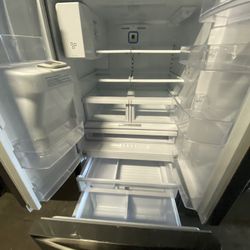 Kenmore Refrigerator 