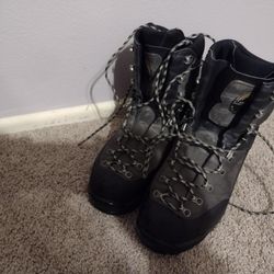 Sportiva Hiking Boots