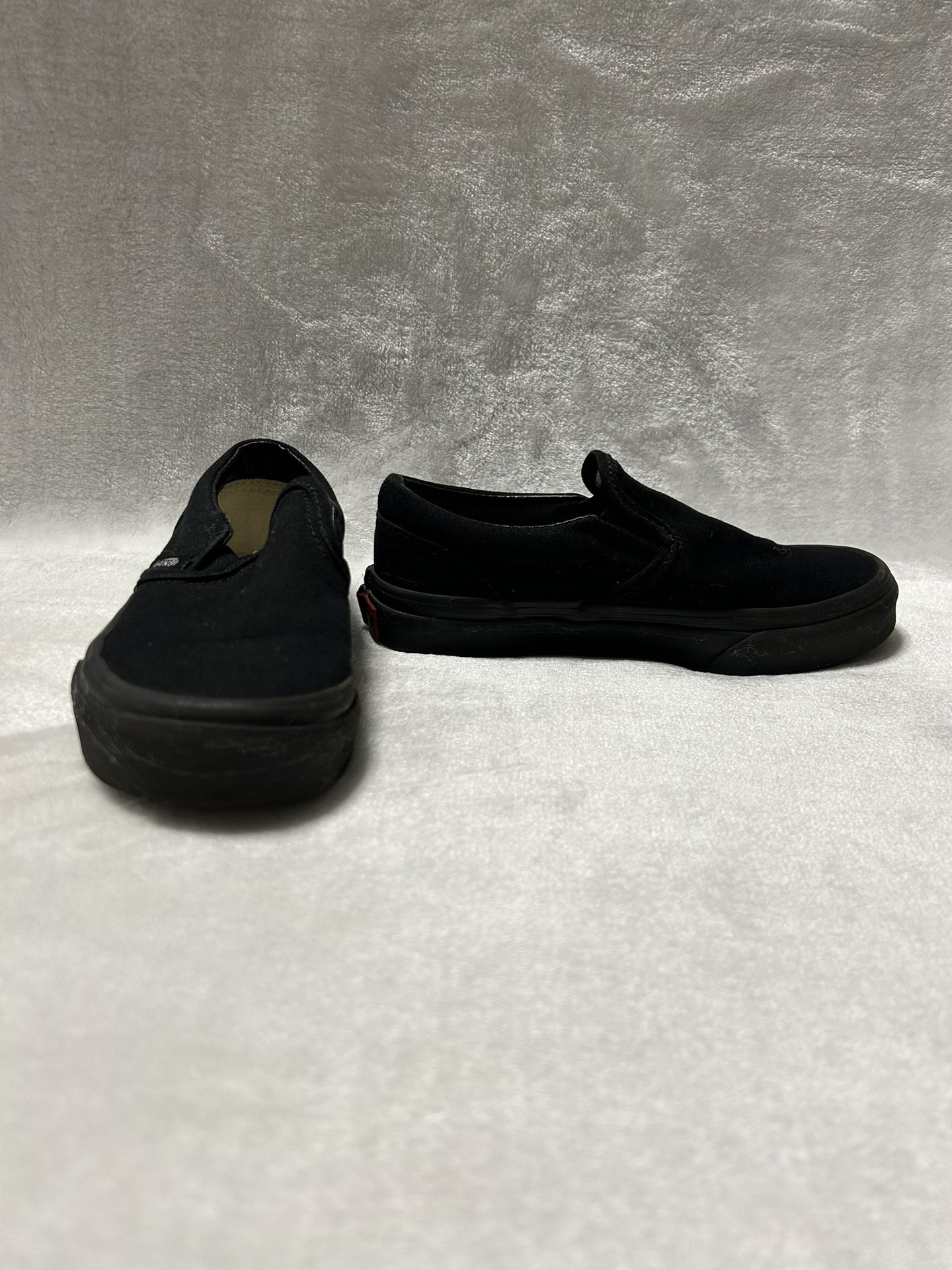 Kids Vans black Classic Slip-On Shoes Size 13