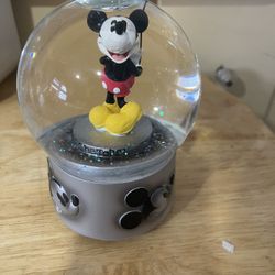 Disney Mickey Musical Globe 