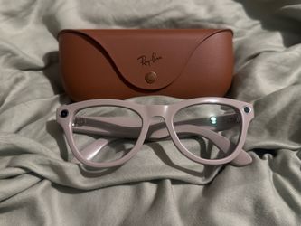 Meta glasses