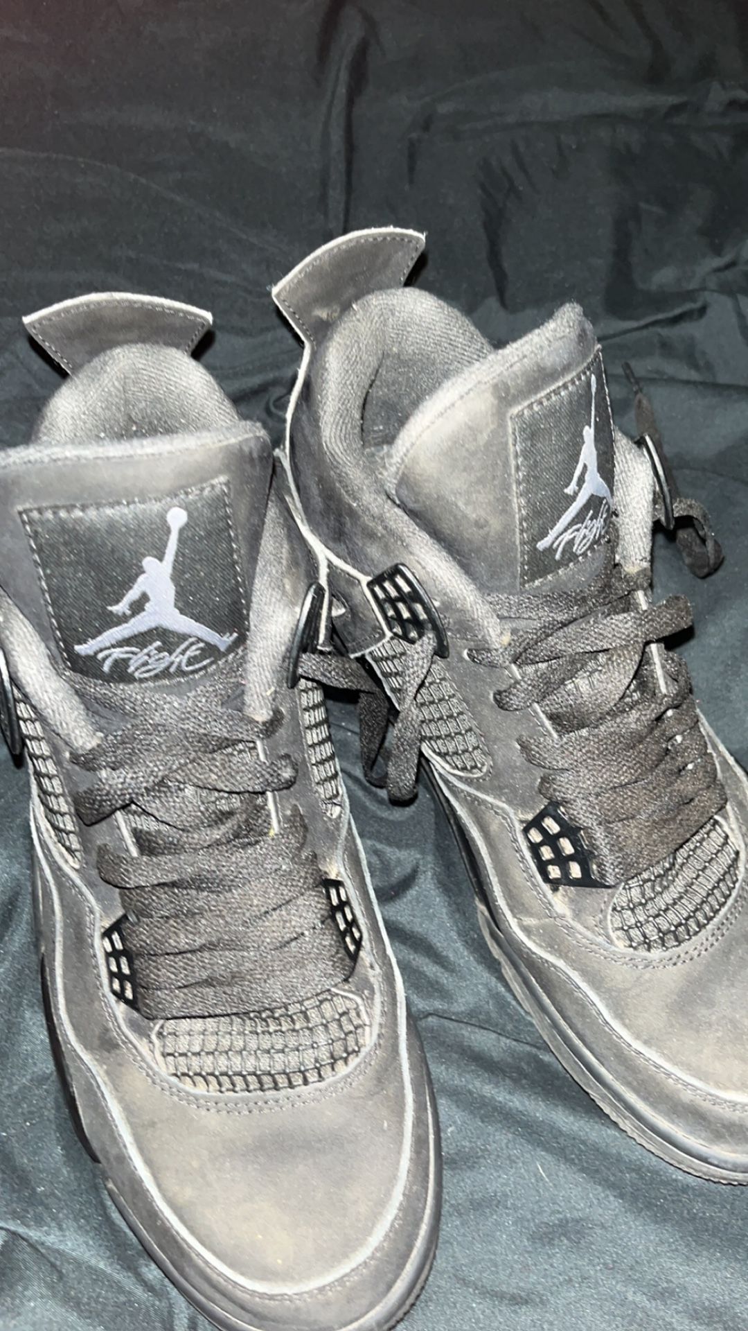 2020 Jordan Retro 4 Black cats Size 9