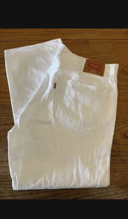 Mens Levi’s 501 Button Fly Style Pure White Wide Leg Fit Denim Jeans Size 42w x 30L