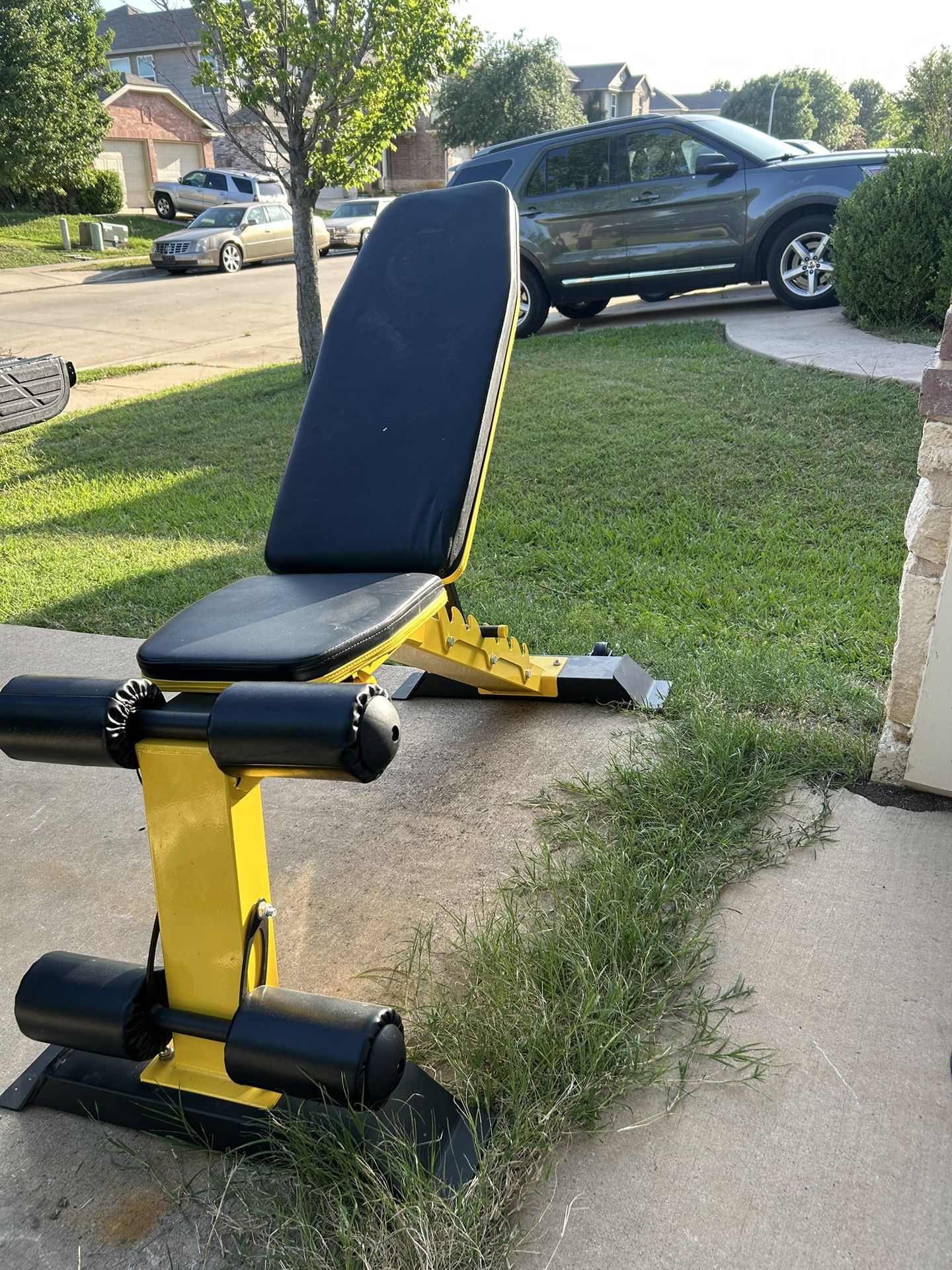Weight Bench Heavy Duty Like New