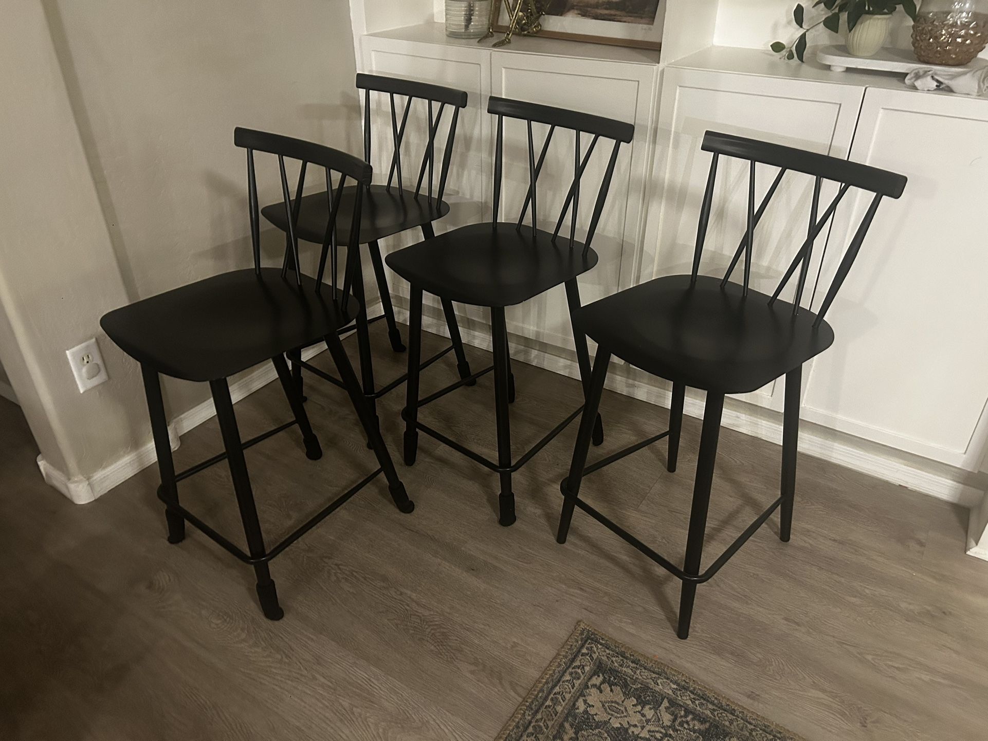 4 Metal Stools (black)