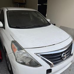 2016 Nissan Versa