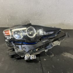 2014-2015-2016 LEXUS IS RIGHT HEADLIGHT DOUBLE BEAM OEM USED 