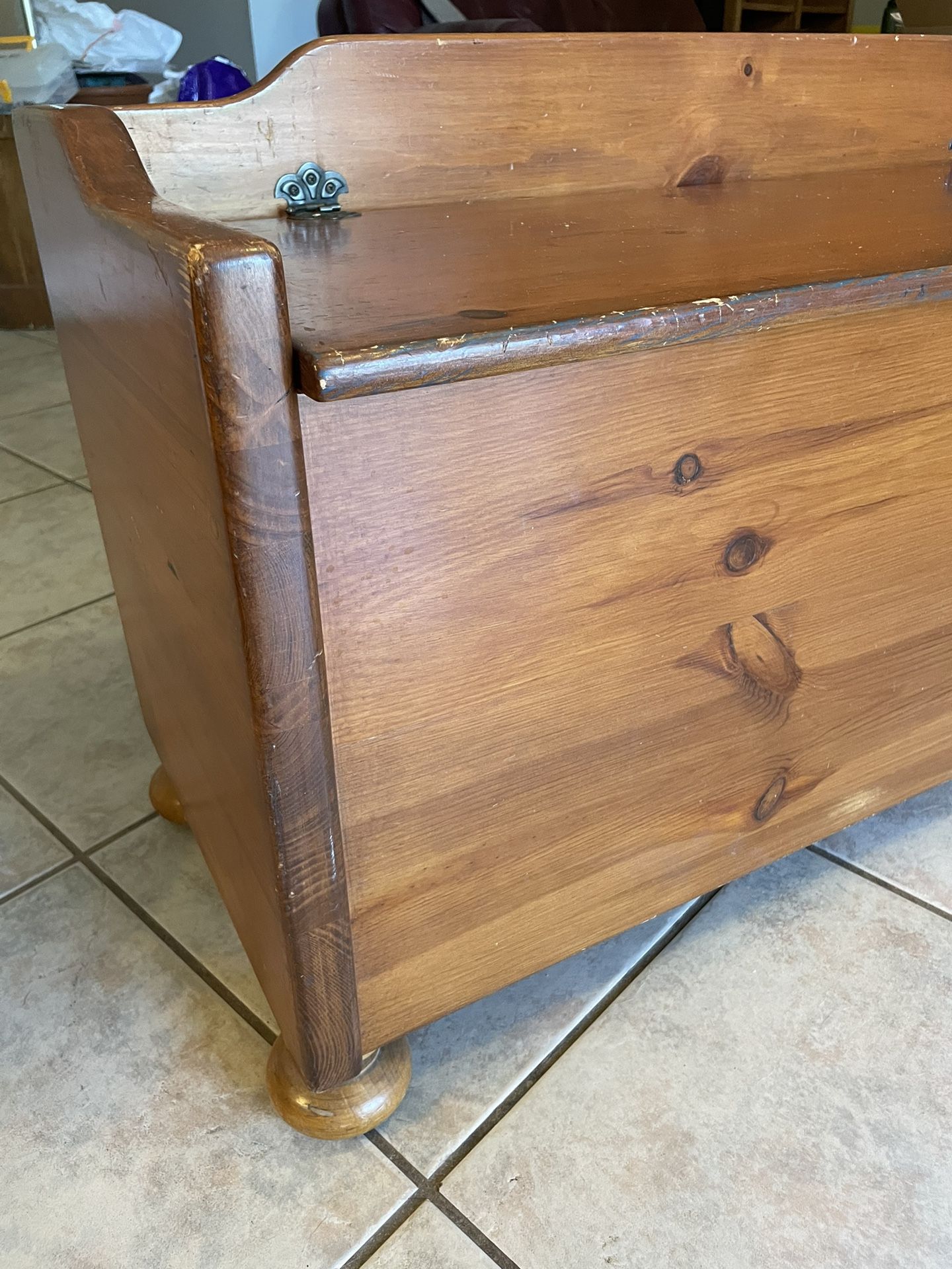 Solid Wood Storage Bench for Sale in Mesa, AZ OfferUp