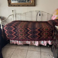 Day Bed