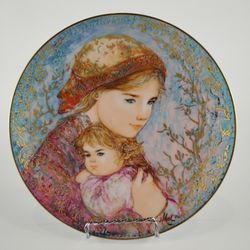 VINTAGE Edna Hibel "6374" Mother's Day Plate YEAR 1986