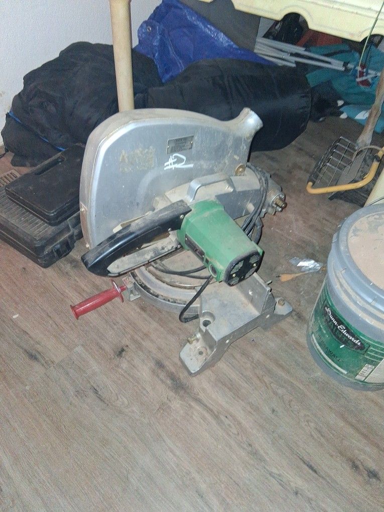 Hitachi 15" Miter /chop Saw
