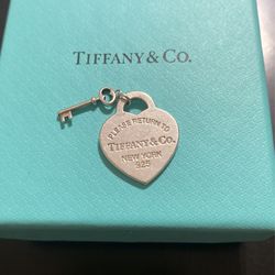 Tiffany & Co Pendant Heart