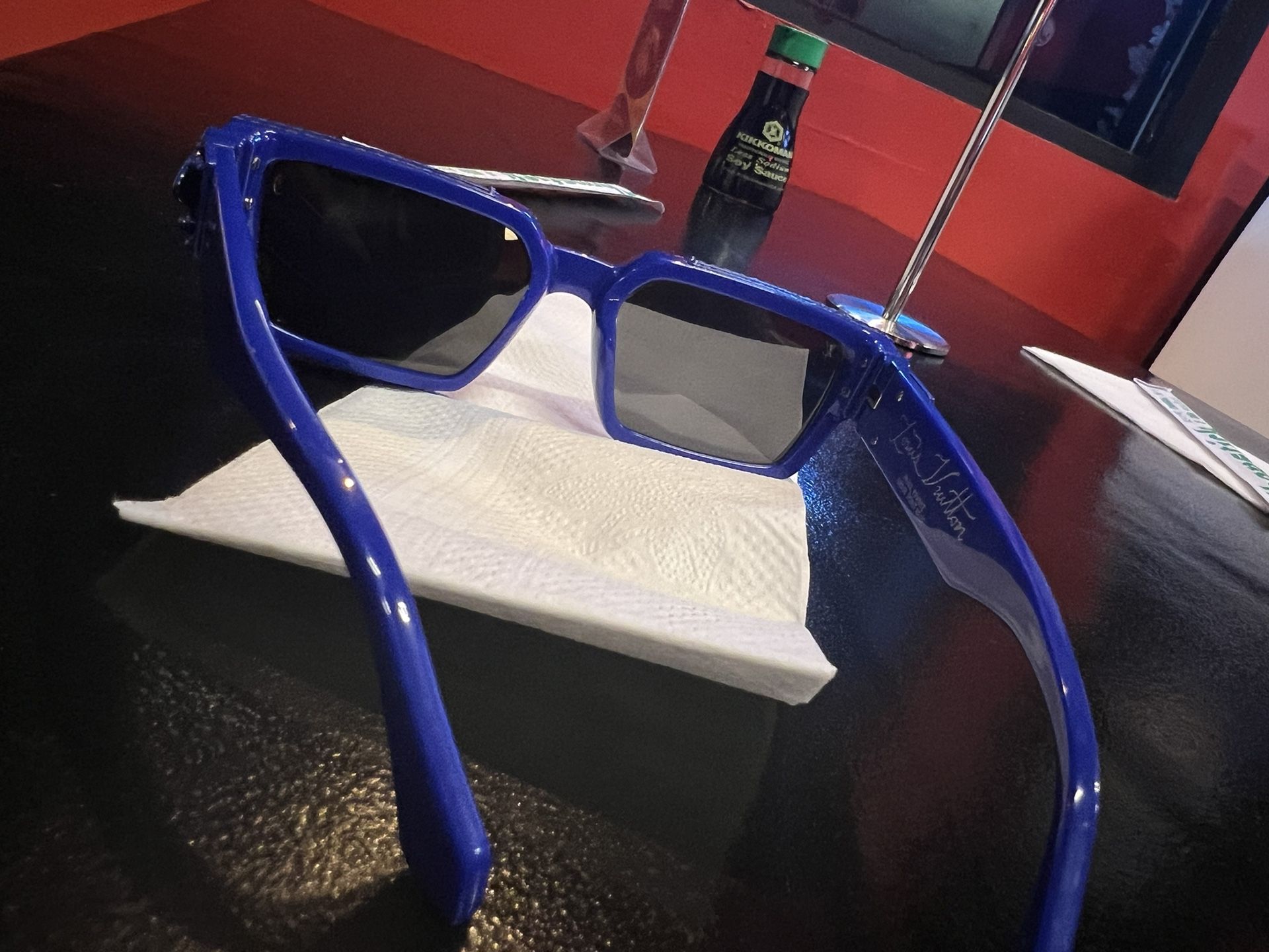 Louis Vuitton Sunglasses for Sale in Los Angeles, CA - OfferUp