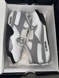 Air Jordan 4 RM