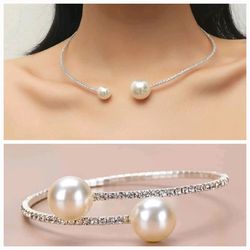 Necklace & bracelet