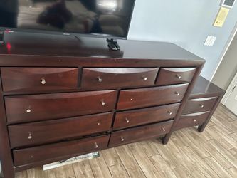 Dresser & nightstand