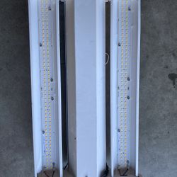 Philips Commercial LED Light Fixture – 