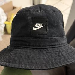 Nike Bucket Hat