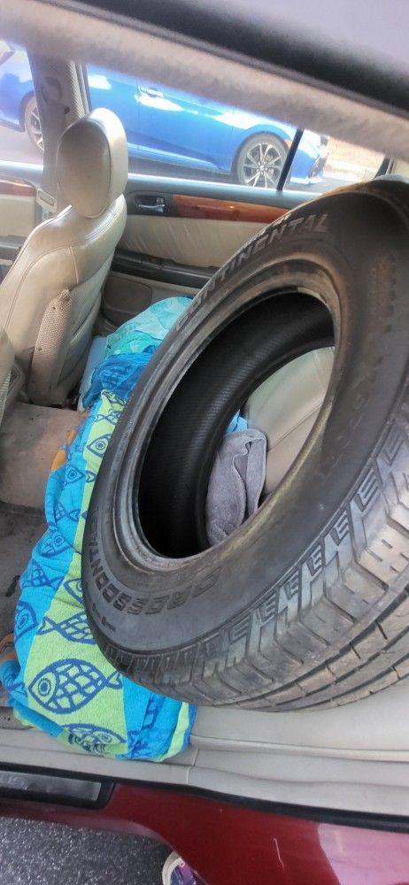 255/60R18