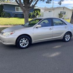 2004 Toyota Camry 