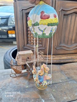 Vintage Easter Decoration  Jubilee Bunny Rabbit Hot Air Balloon Figurine