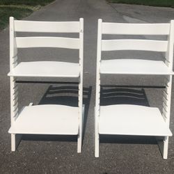 Two Stokke Tripp Trapp chairs (White)
