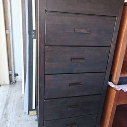 Cómoda Alta De 6 Cajones De Madera Buenas Condiciones 