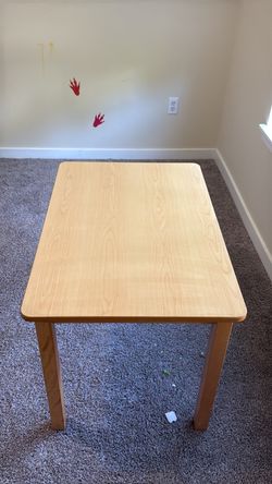 Small Wooden Table – Free