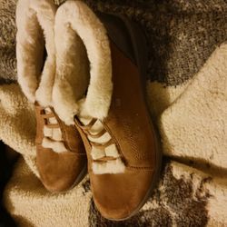 Ladys Shoes Name Bzees Size 9m 